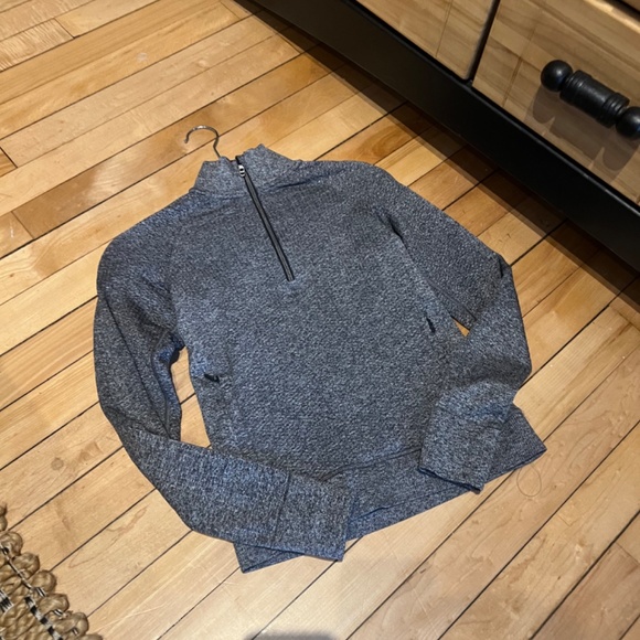 NWOT LULULEMON SOLD OUT ENGINEERED WARMTH HALF ZIP - Picture 4 of 6